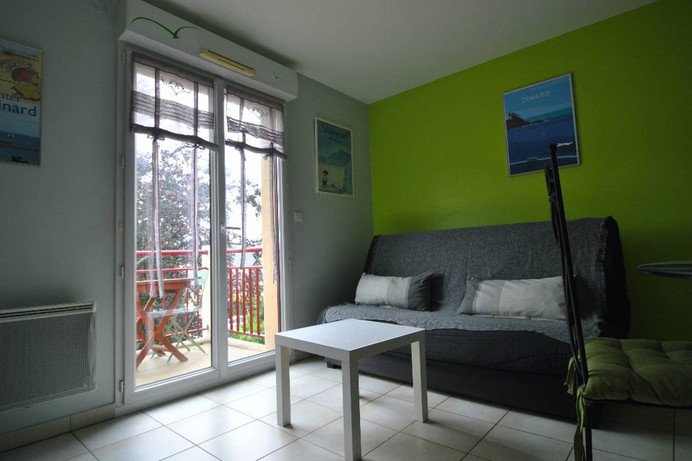 Apartamento entero, Apartment with balcony 10 minutes from the beach in Dinard, Región de Saint-Malo