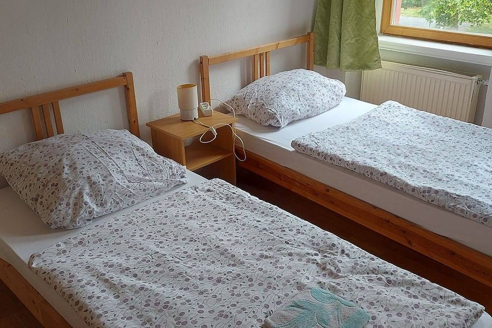Ganze Wohnung, Ferienhaus Kastanienblick direkt an der Mosel in Burg Eltz, Moselkern