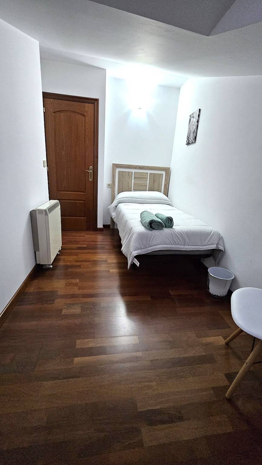 Entire holiday apartment, Vacansis Santiago Garcia Prieto 3 in Santiago de Compostela, La Coruña Province