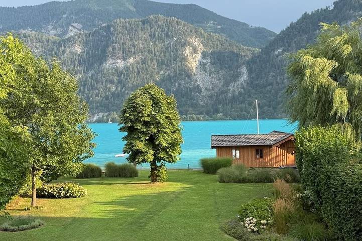 Ferienhaus für 10 Personen, mit Balkon und Garten am Attersee