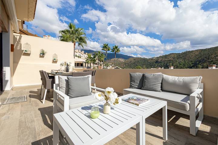 Ganze Wohnung, El Casar Stadthaus Benahavis in Val de Guadalmina, Benahavís