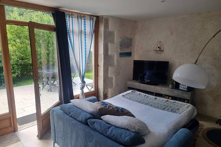 Gîte pour 5 personnes, avec jacuzzi ainsi que jardin et terrasse à Saint-Quay-Perros - 4