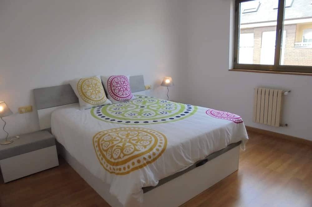 Entire apartment, Apartment in Ponferrada near las Medulas,Penalba de Santiago or the \"Camino\" in Ponferrada, El Bierzo