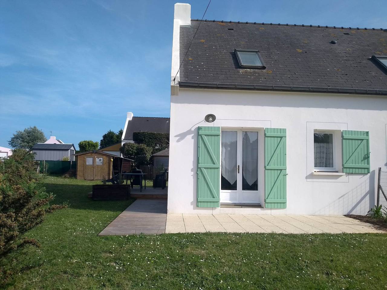 Haus nah am Strand und Geschäften mit Garten in Le Palais, Côte des Mégalithes