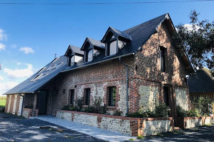 Gîte pour 12 personnes, avec jardin et terrasse