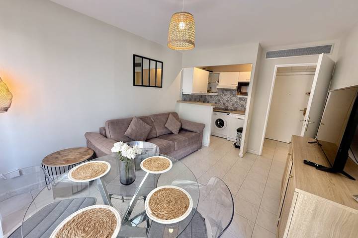 Gîte pour 4 personnes, adapté aux familles dans Golfe-Juan - 4