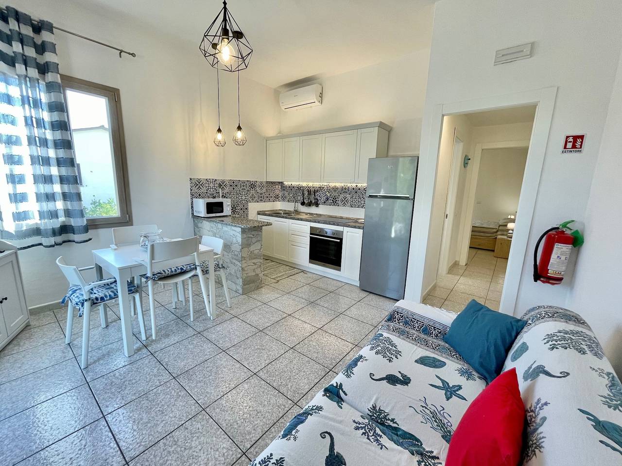 Ferienwohnung 'Appartamento Marisol Bilo - 350' mit Terrasse, Wlan und Klimaanlage in Spiaggia di Marina di Campo, Marina di Campo