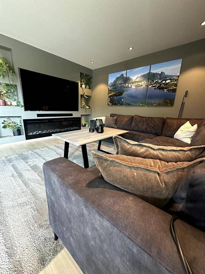 Gîte pour 6 personnes, avec terrasse à Leknes - 4