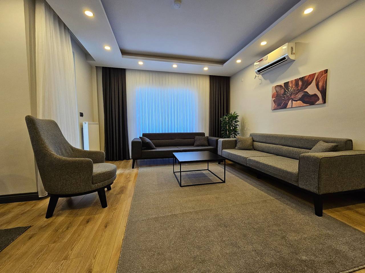Ganze Wohnung, Professionally Maintained, Spacious New Suites 2-4 in Muratpaşa, Provinz Antalya