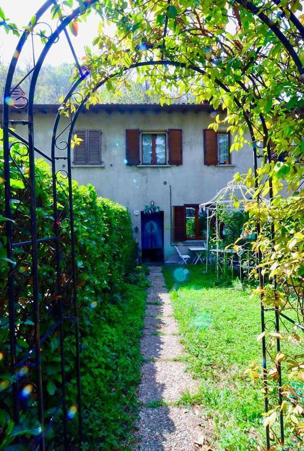 Ferienhaus für 2 Personen, mit Garten und Ausblick in Como