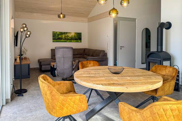 Ferienhaus für 4 Personen, mit Terrasse und Garten sowie Sauna in Röbel, Müritz