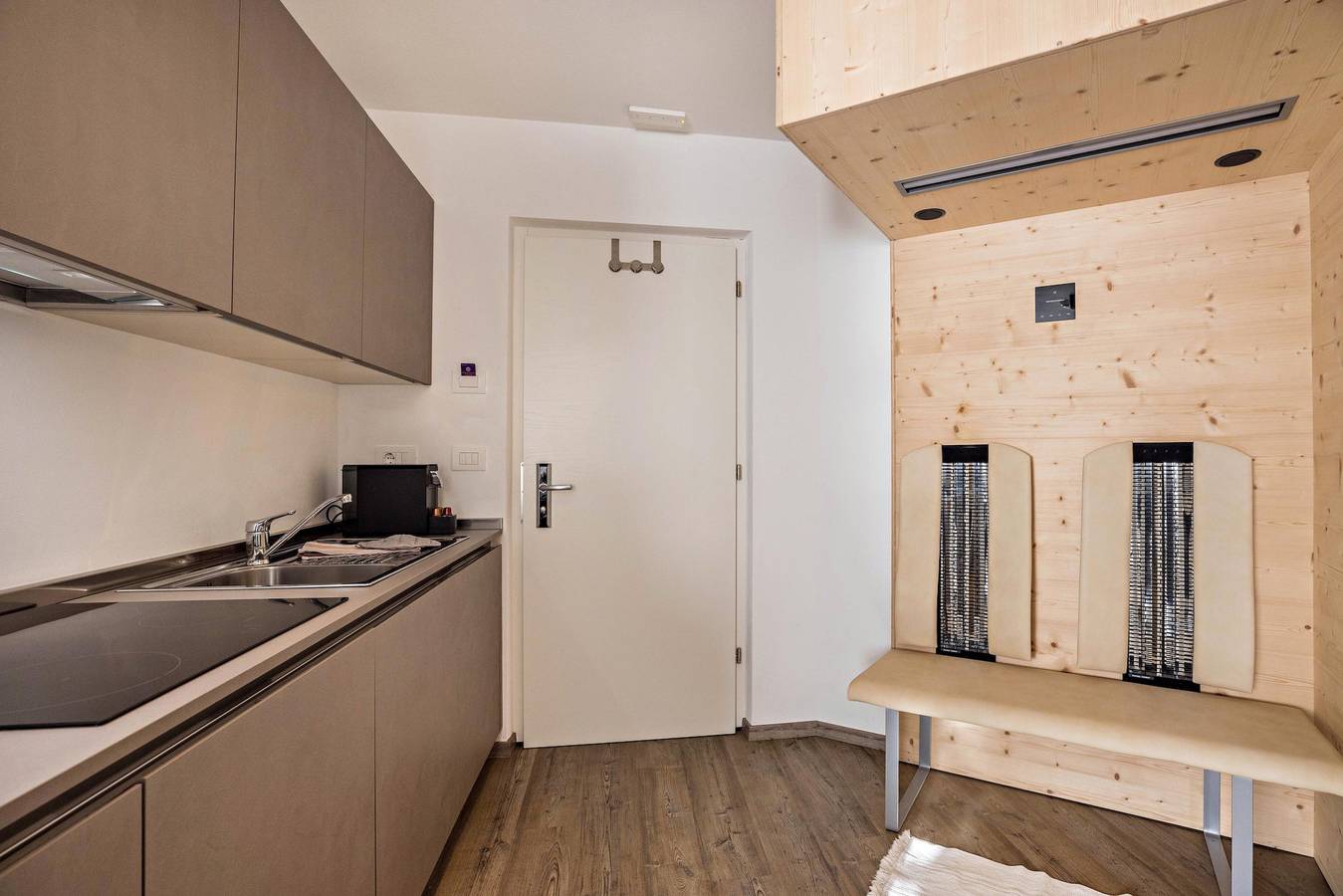 Ganze Wohnung, Ferienwohnung "Dui Residenz Bun Sté" mit Bergblick, Whirlpool & Garten in San Vigilio di Marebbe, Enneberg