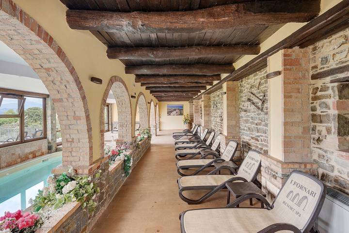 Ferienhaus für 13 Personen, mit Balkon und Whirlpool sowie Garten und Kinderpool in Kampanien - 2