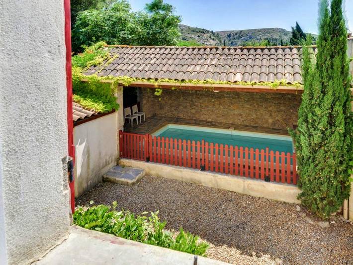 Gîte pour 3 personnes, avec terrasse et jardin ainsi que piscine et jacuzzi à Armissan
