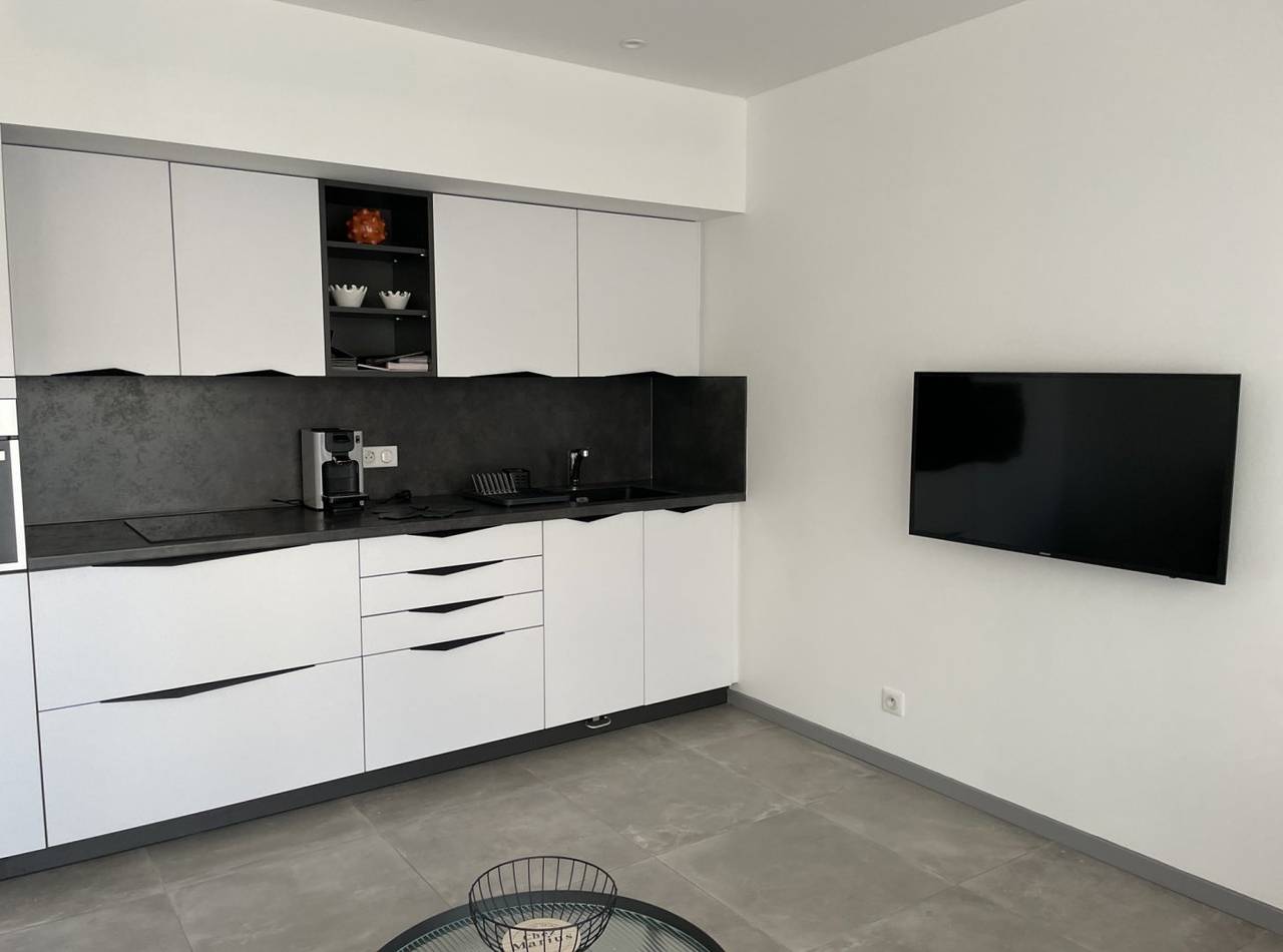 Gite Bacanon Fleuri in Ventenac-en-Minervois, Région de Narbonne