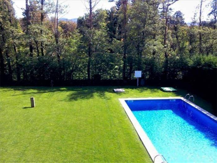 Appartement de vacances entier, Appartement 3 ch. avec cheminée, piscine, terrasse et Wi-Fi in Puigcerdà, Cerdanya