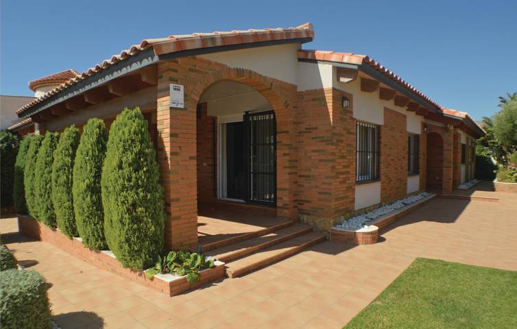 Casa de vacaciones para 6 personas, con jardín además de terraza y piscina - 1