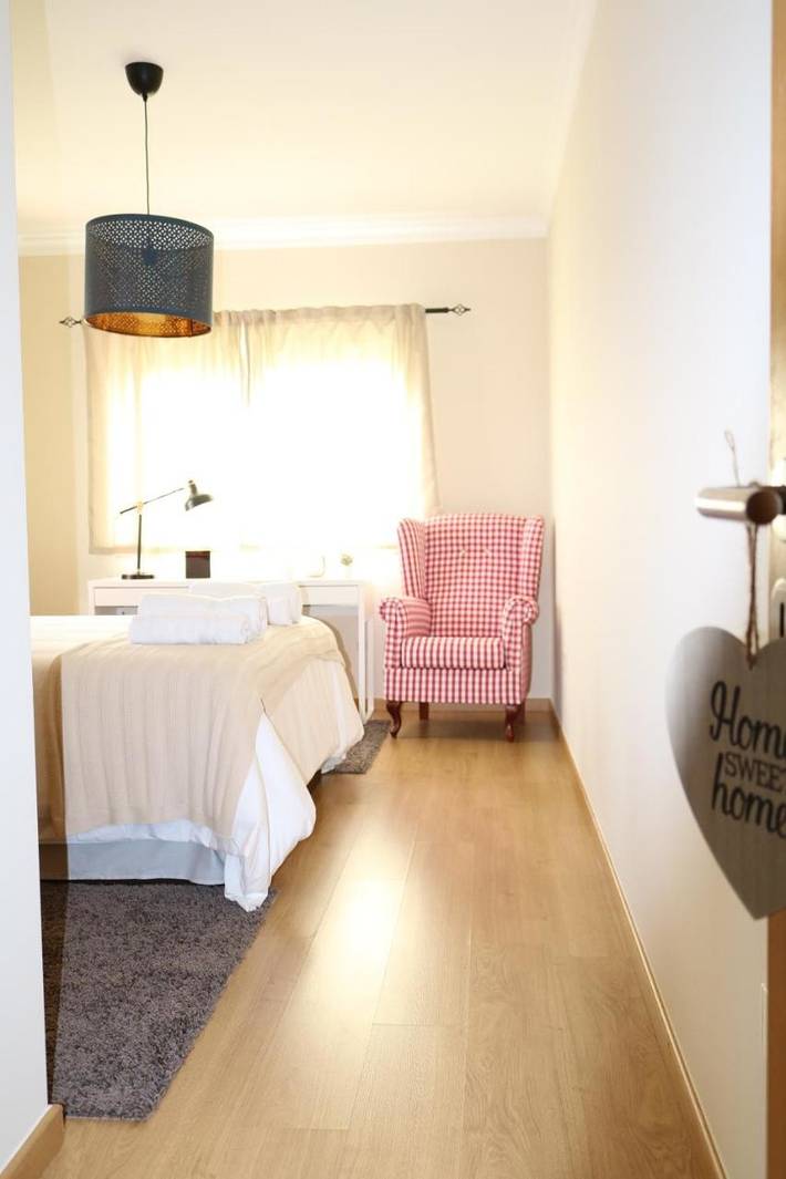 Ferienhaus für 6 Personen, mit Balkon und Whirlpool sowie Terrasse und Pool in Loulé