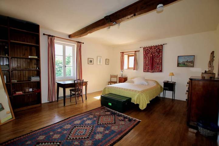 Location de vacances pour 14 personnes à Nanteuil-en-Vallée - 2