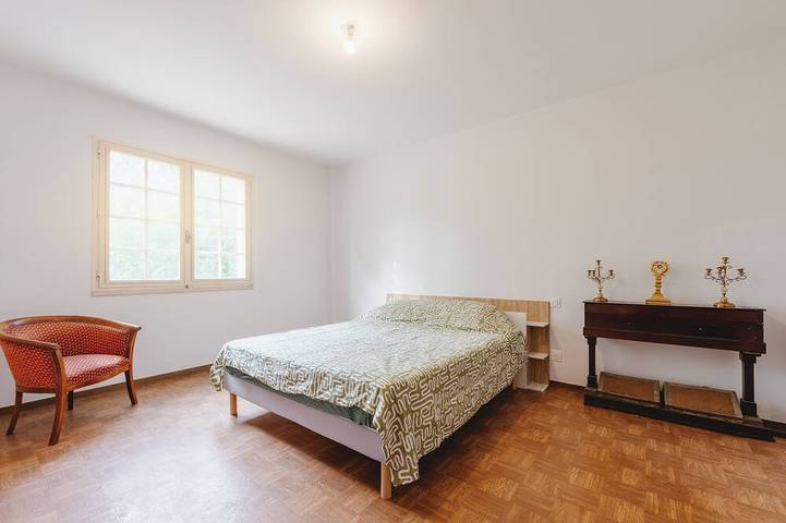 Aile château de Saint-Sarnin – 14 pers,  5 chambres . piscine . parc & nature in Grisolles, Tarn-et-Garonne