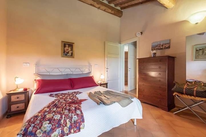 Appartamento intero, Apartment in historic Villa \\\"Il Mangia\\\": view & authentic hospitality in Siena in Siena, Siena region2