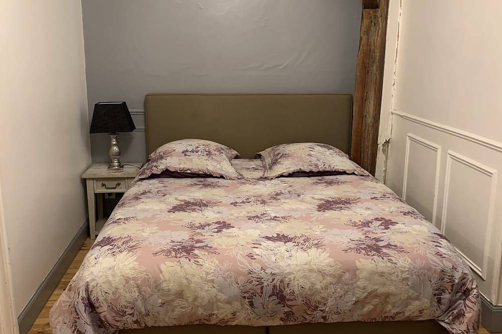 Appartement entier, 1 bedroom apartment in ã‰couen in Écouen, Val-d'Oise