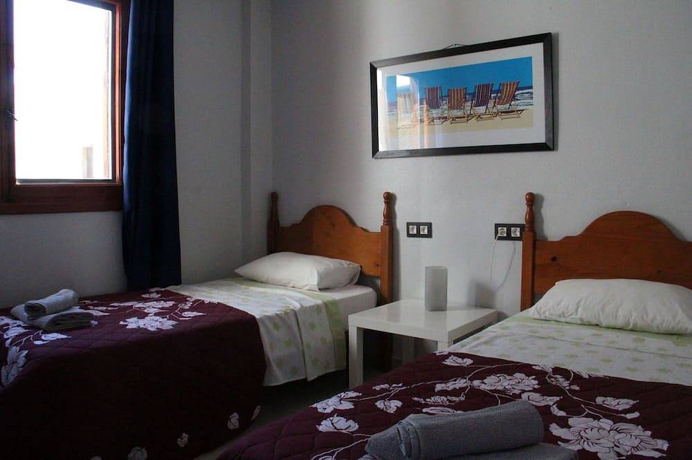 Ganze Wohnung, Das perfekte Apartment an der Villamartin Plaza mit Blick auf die Plaza in Brisas y Golf, Orihuela