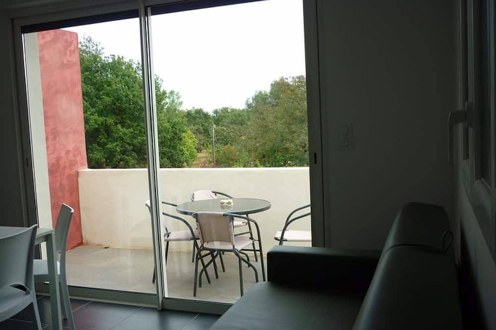 Entire apartment, Residence Marea, 2-bedroom apartment in Moriani-Plage, Corte region