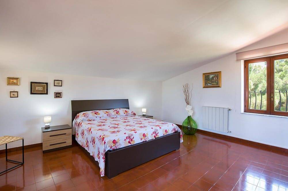 Maison confortable à Saline Joniche. in Montebello Ionico, Province de Reggio Calabria