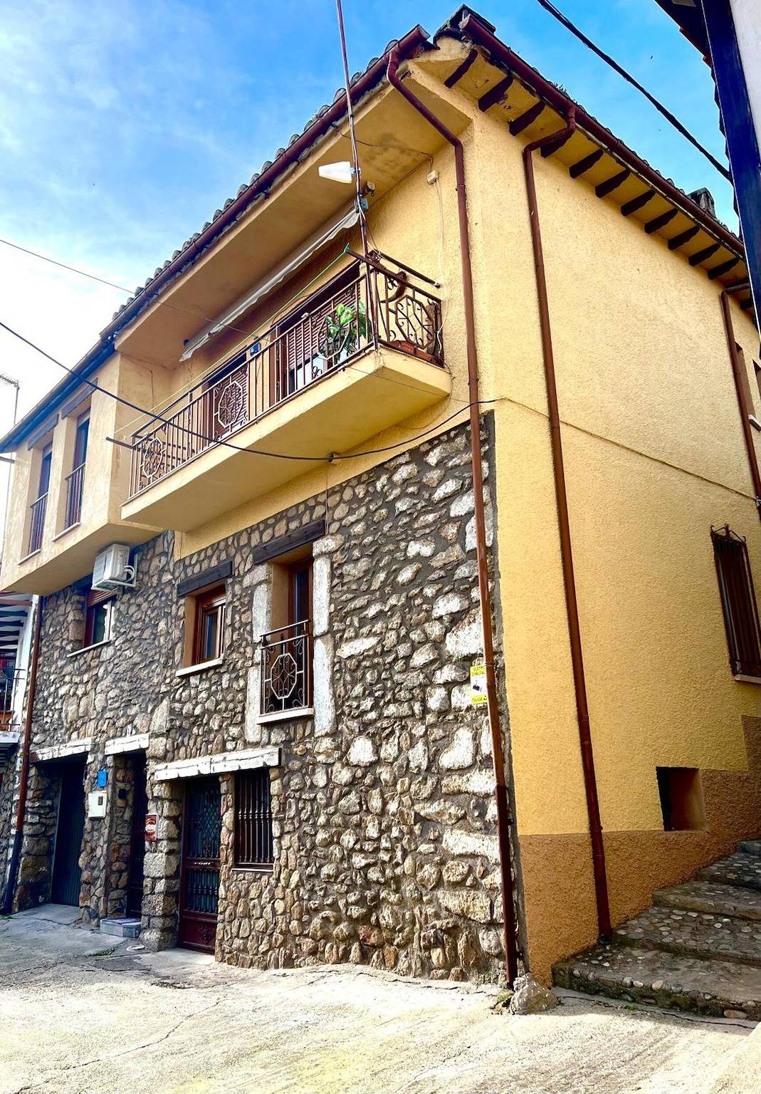 Casa Rivendel – Fantasía, Confort y Naturaleza in Poyales del Hoyo, Valle del Tiétar