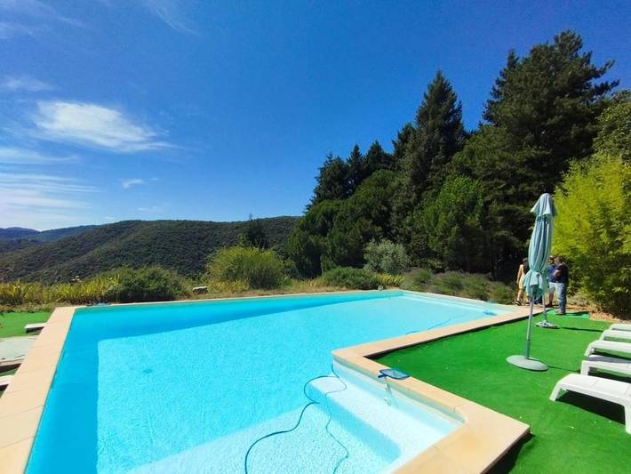 Location de vacances pour 3 personnes, avec piscine et terrasse ainsi que jardin et vue à Saint-André-de-Majencoules - 4