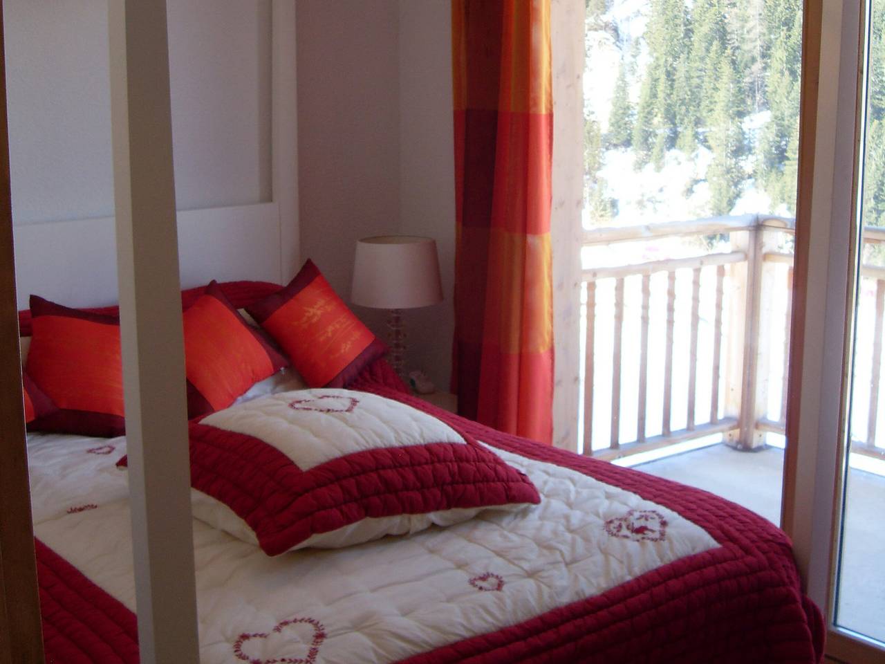 Apartamento entero, Amplio apartamento de 4 habitaciones para 6 - 3 dormitorios - 65m2 - Balcón - Cerca telecabina in Valfréjus, Modane