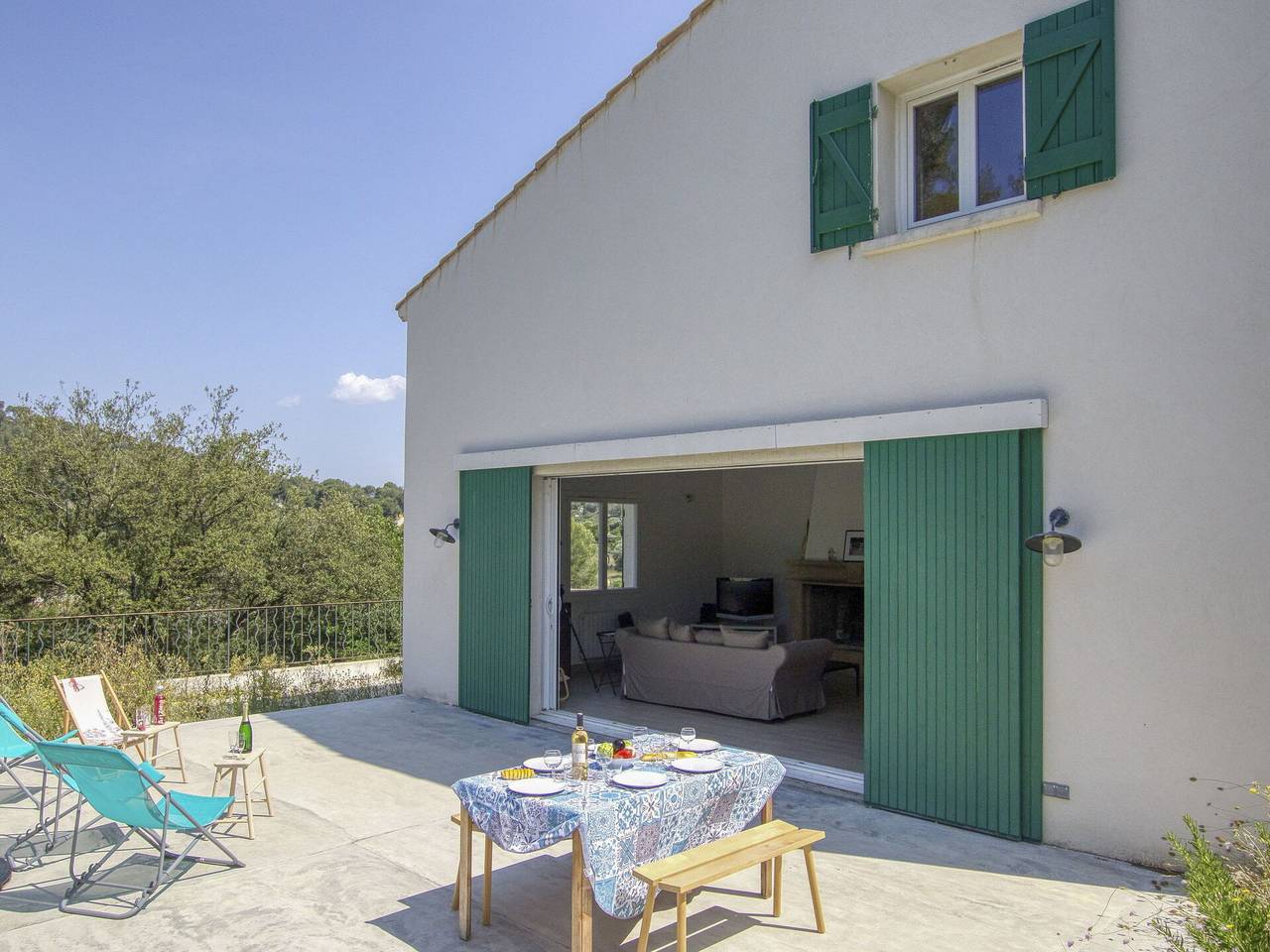 La Familiale - La Familiale 111.1 in Saint-Cyr-sur-Mer, Côte méditerranéenne (France)