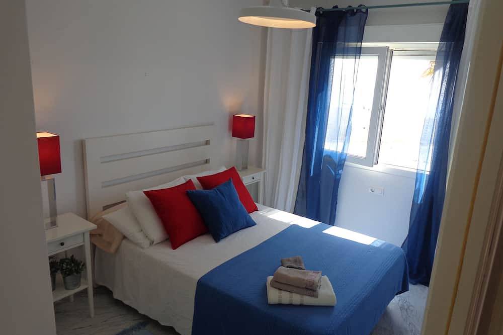 Villa in Frontlinie mit Garten, Grill, ideale Familien .. in La Chullera, Manilva