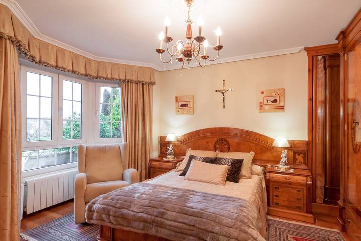 Gîte pour 2 personnes, avec Jacuzzi et Jardin à Torrelavega