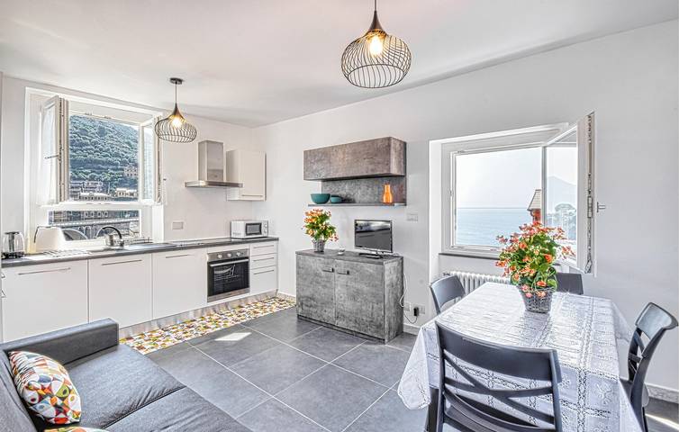 Ganze Ferienwohnung, Appartement mit Meerblick in Sori mit modernen Annehmlichkeiten in Spiaggia di Sori (Sori), Sori