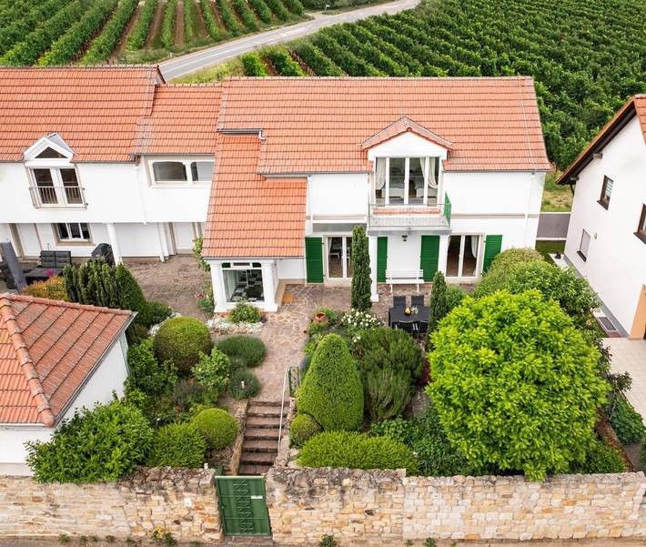 Ferienhaus für 2 Personen, mit Terrasse und Garten sowie Ausblick in Kallstadt