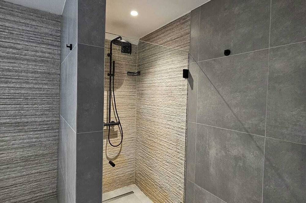 Double Room with kitchen(1) in Gent, Ostflandern