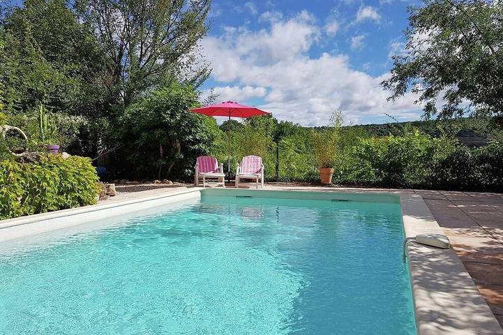 Villa pour 7 personnes, avec jardin et terrasse, animaux acceptés