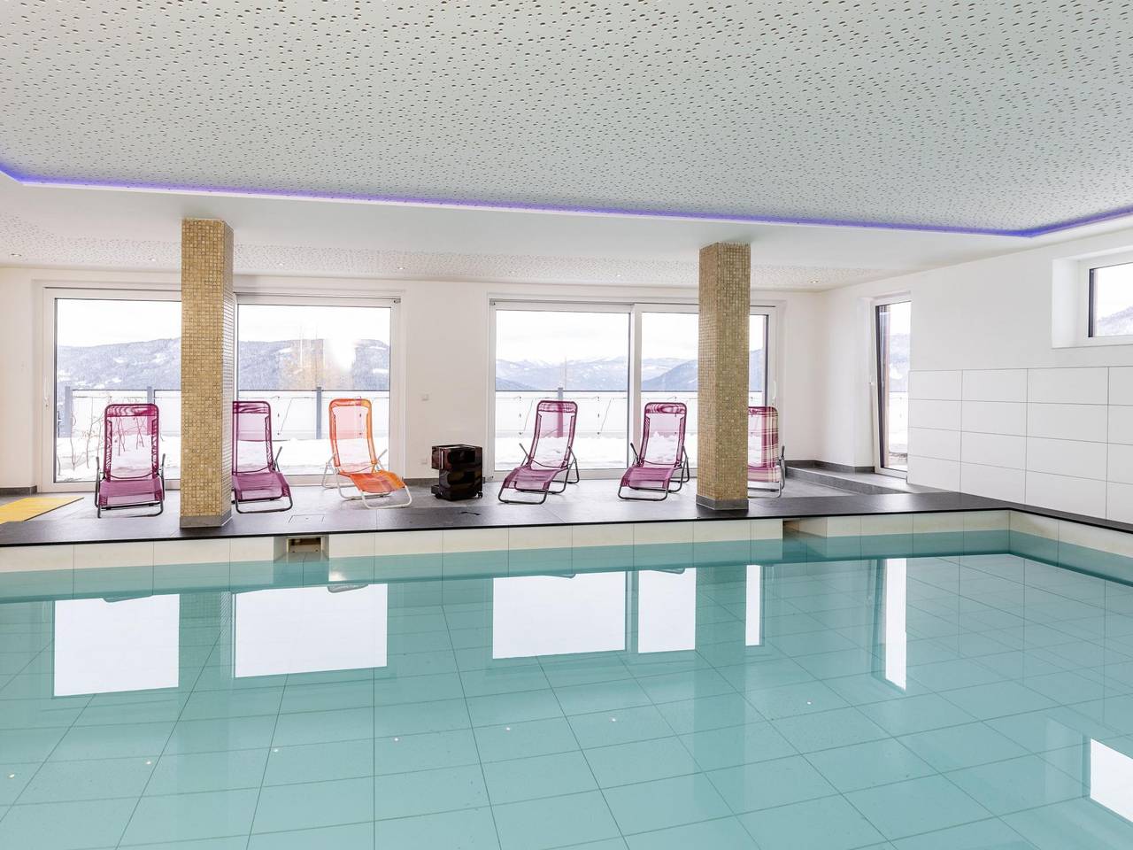 Geheel appartement, Mooi appartement met zwembad in Mariapfarr, Lungau