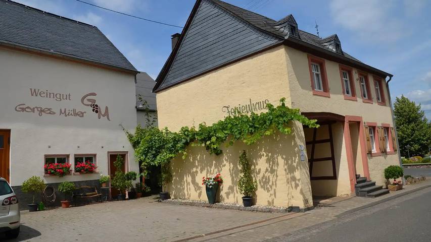 Ferienwohnung für 4 Personen, mit Terrasse in Burgen (bei Bernkastel-Kues)