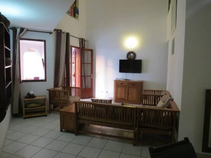 Location de vacances pour 8 personnes, avec terrasse ainsi que vue et jardin dans Plage de Boucan Canot - 3