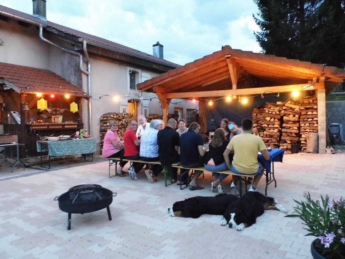 Maison d’hôte pour 4 personnes avec jacuzzi in Xertigny, Région d'Épinal