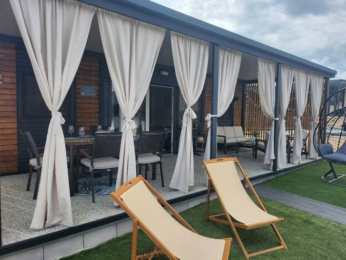 Camping pour 6 personnes, avec terrasse et piscine à Pirovac - 3