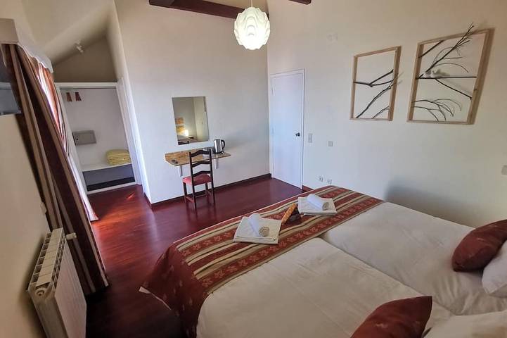 Location de vacances pour 2 personnes, avec jardin ainsi que balcon et jacuzzi à Santana - 2