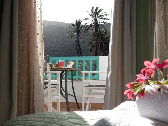 Maison d’hôte pour 2 personnes, avec Terrasse et Jardin dans Adamas