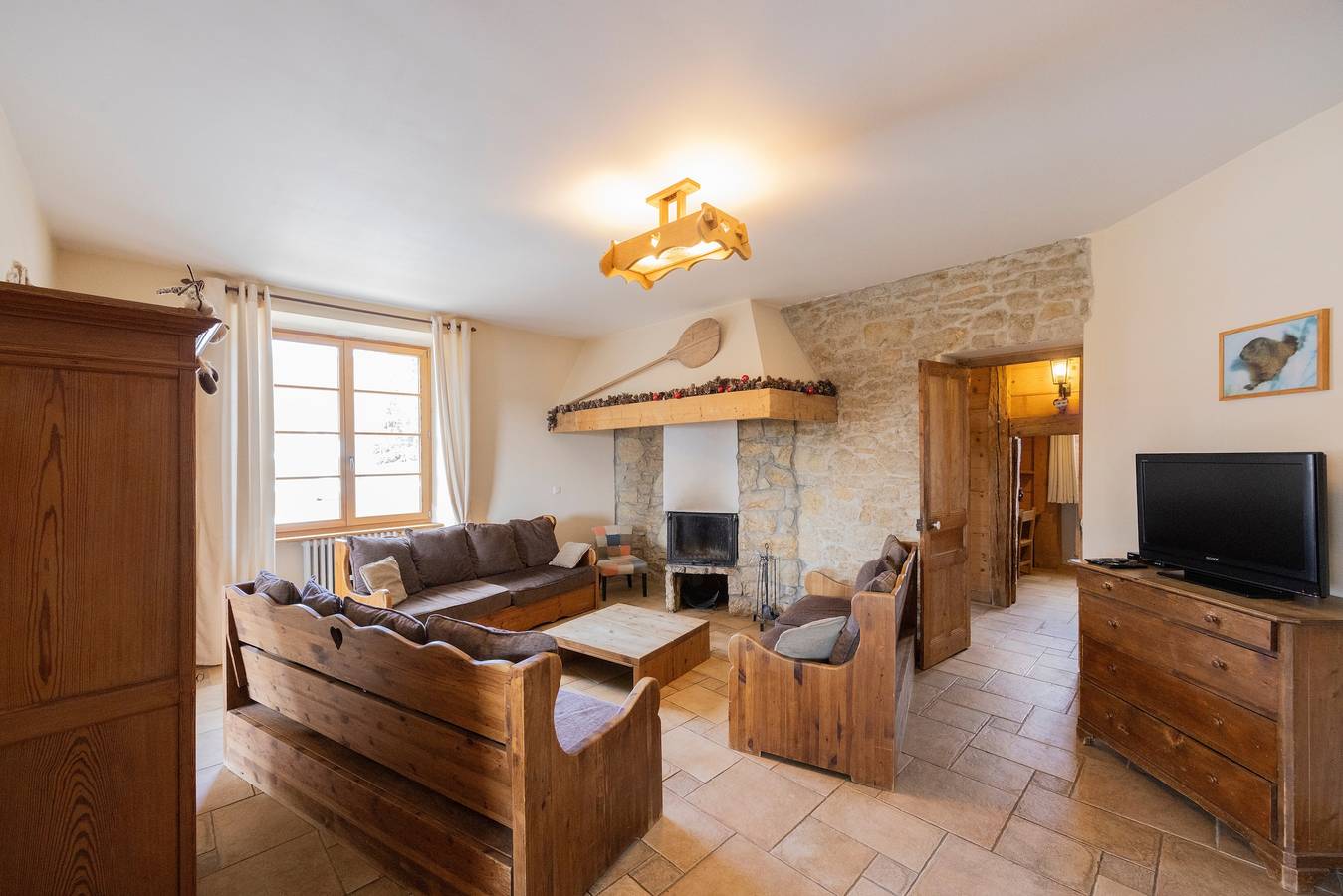 Gîte 'Jeantiane Les Alpes Fleuries': Montaña, Terraza Privada y Wi-Fi in Plainpalais (Les Déserts), Les Déserts