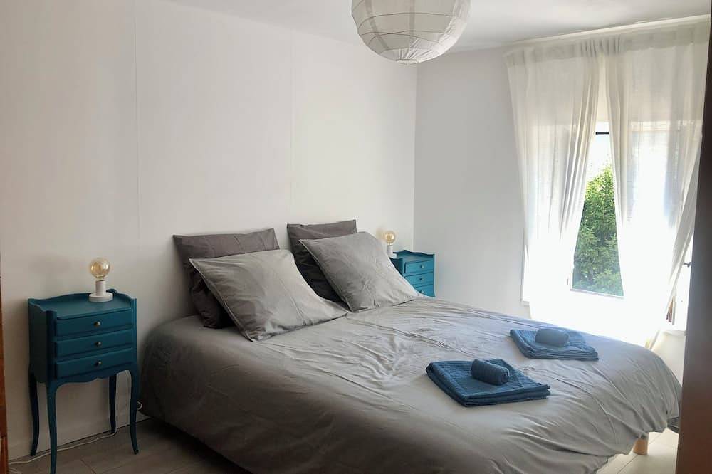 Apartamento entero, 5 minutes from the village, spacious accommodation in a typical Vercors farmhouse in Autrans-Méaudre-en-Vercors, Parc naturel régional du Vercors