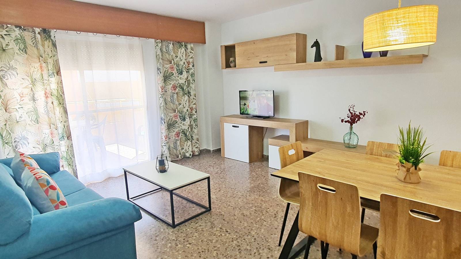 Apartamento entero, Jardin Ii - 1ª - 4º - Izq   /   Playa De Gandia in Playa de Gandía, Costa de Valencia