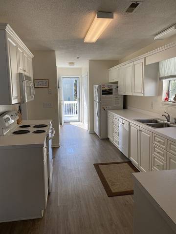 Vacation House for 10 Guests in Oceanside Village, Surfside Beach, Picture 2